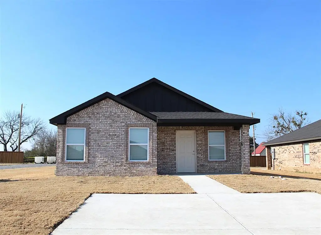 821 Elm Street, Seminole, OK 74868 - Image #1
