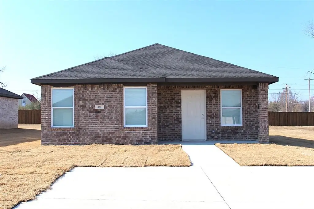 837 Elm Street, Seminole, OK 74868 - Image #1