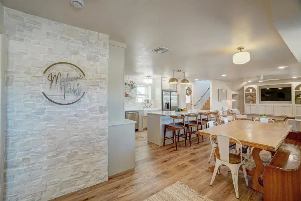 58 E Lake Drive, Medicine Park, OK 73557 - Image #1