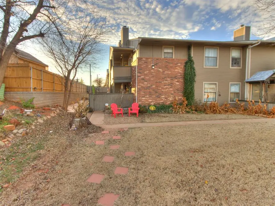 11401 Springhollow Road #104, Oklahoma City, OK 73120 - Image #2