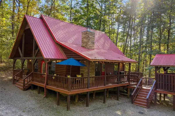 66 Lost Oaks Trail, Broken Bow, OK 74728