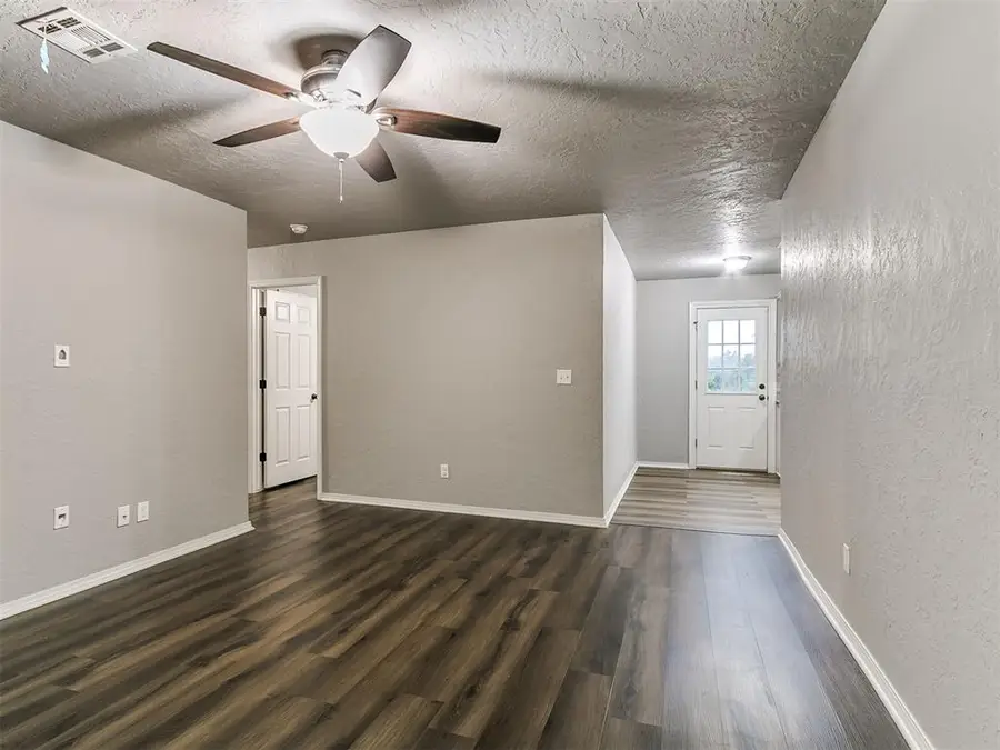 1017 S Anderson Road, Choctaw, OK 73020 - Image #3