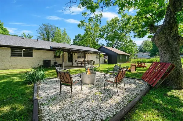 308 E Highland Street, Hugo, OK 74743