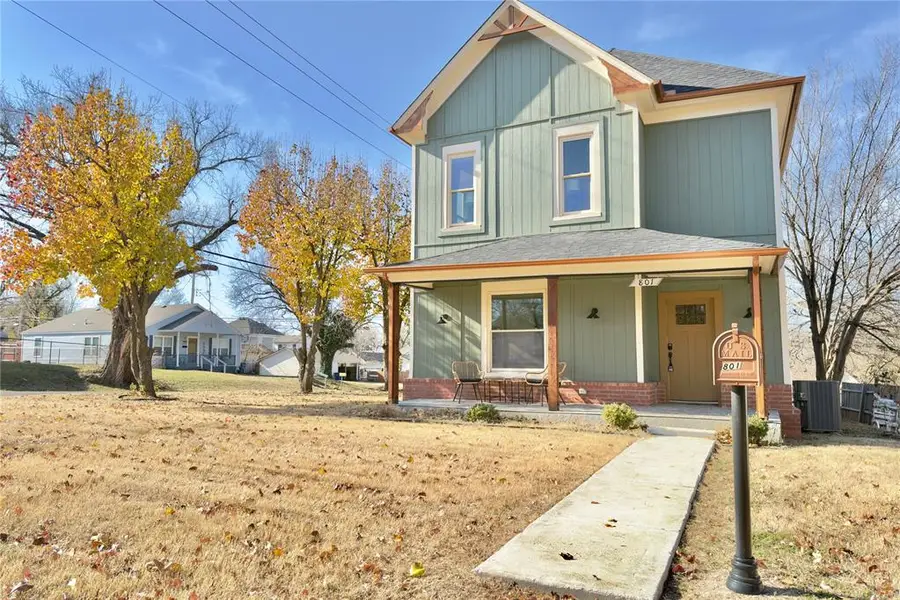 801 N Ash Street, Guthrie, OK 73044 - Image #2