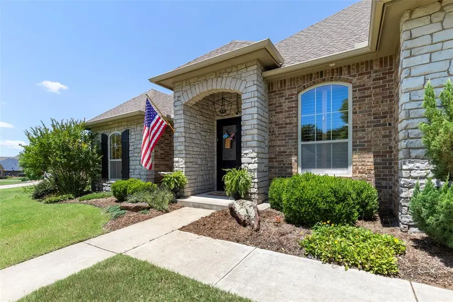 1900 Cobblestone Drive, Shawnee, OK 74804 - Image #2