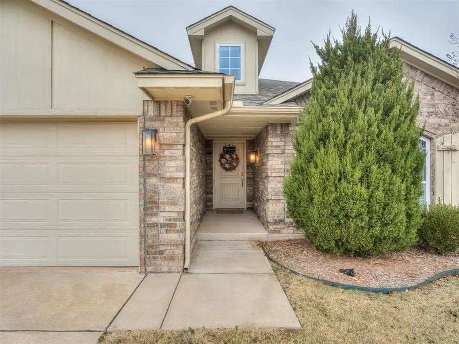 3049 NW 182nd Street, Edmond, OK 73012 - Image #2