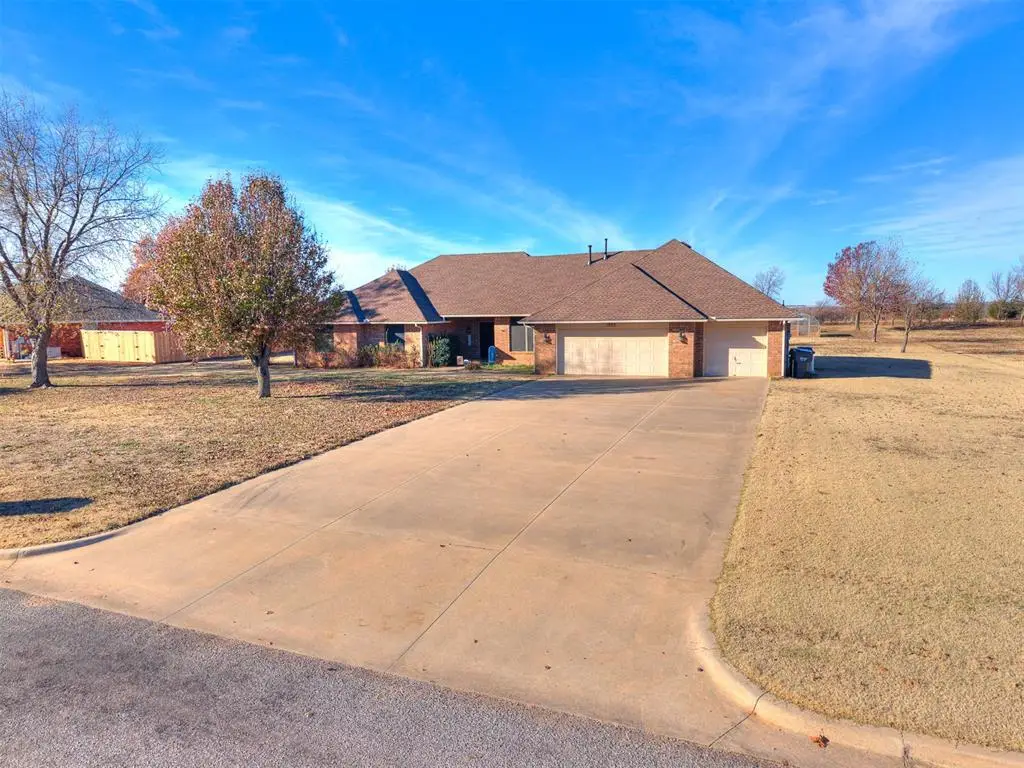 1925 Kyle Drive, Guthrie, OK 73044 - Image #1