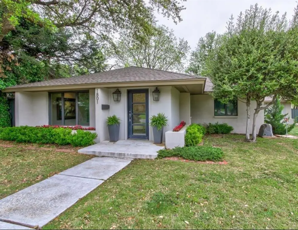 1801 Westminster Place, Nichols Hills, OK 73120 - Image #1