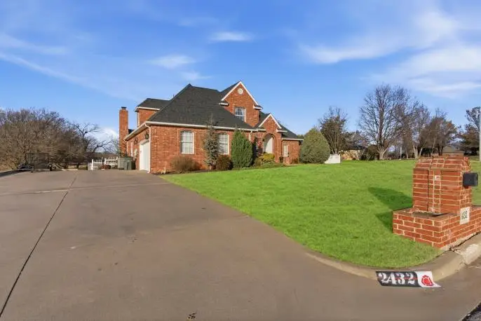 2432 Sunup Drive, Clinton, OK 73601 - Image #3