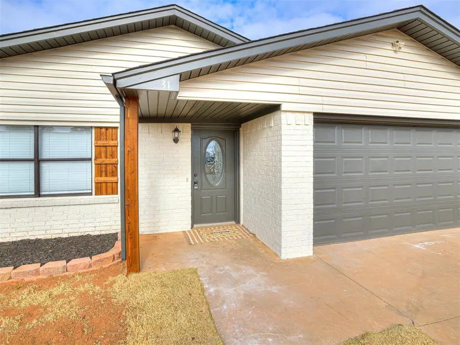 31 Hillcrest Drive, Chickasha, OK 73018 - Image #2