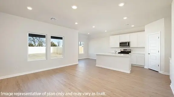 2928 Ember Drive, Yukon, OK 73099 - Image #2