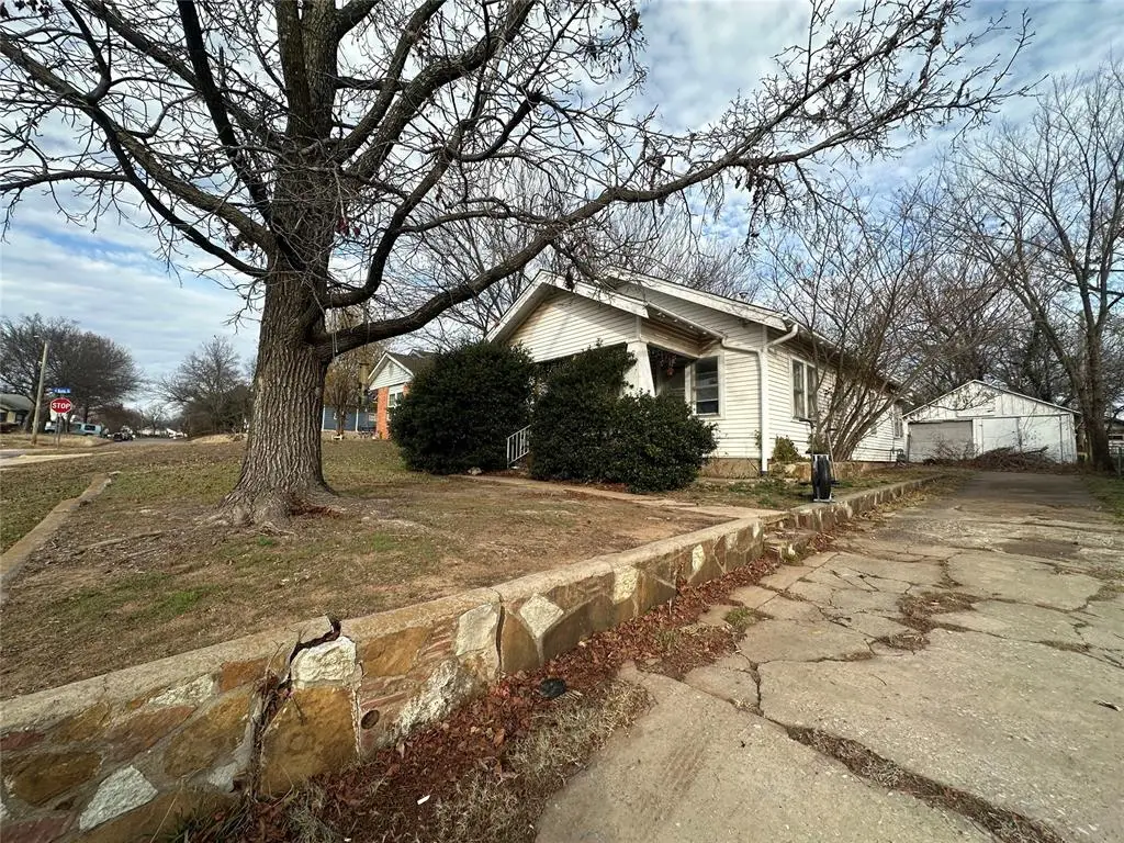 927 N Hobson Avenue, Shawnee, OK 74801 - Image #1