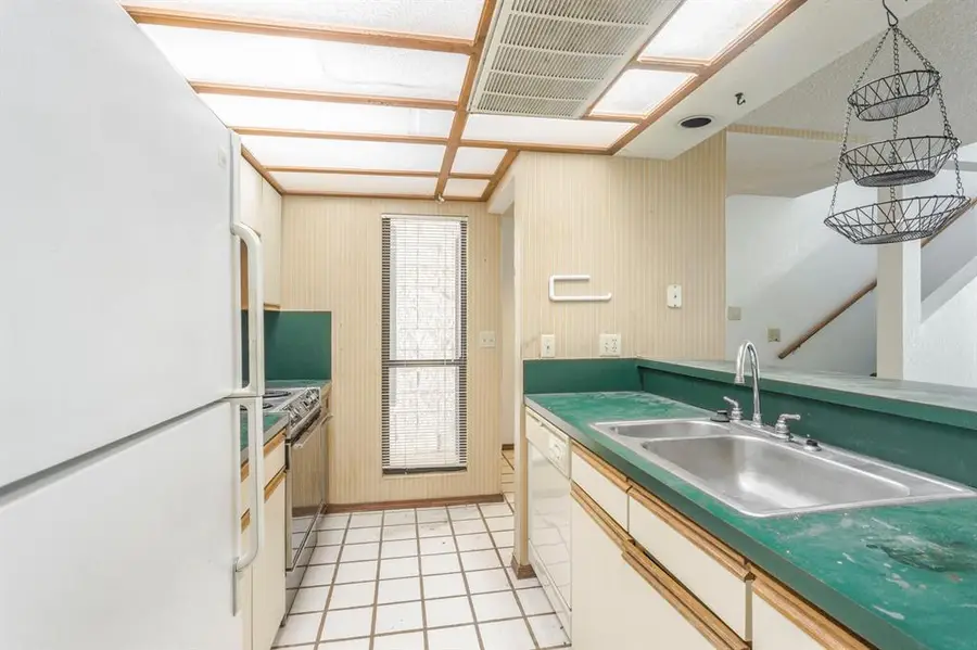 915 NW 7th Street #205, Oklahoma City, OK 73106 - Image #3