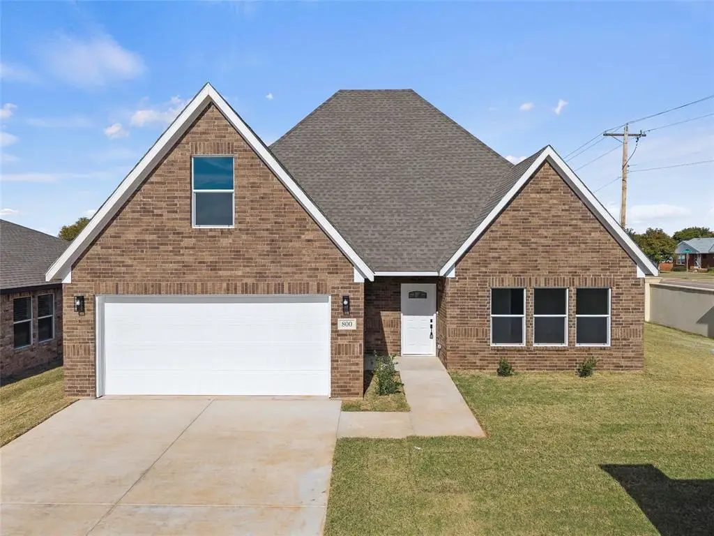 800 Chateau Court, Kingfisher, OK 73750 - Image #1