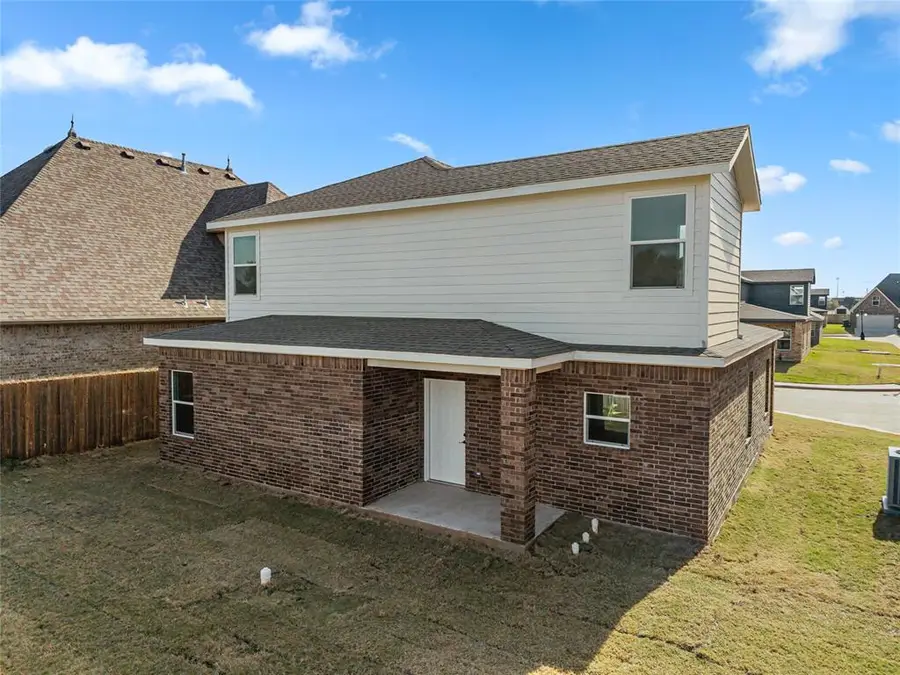 808 Chateau Court, Kingfisher, OK 73750 - Image #2
