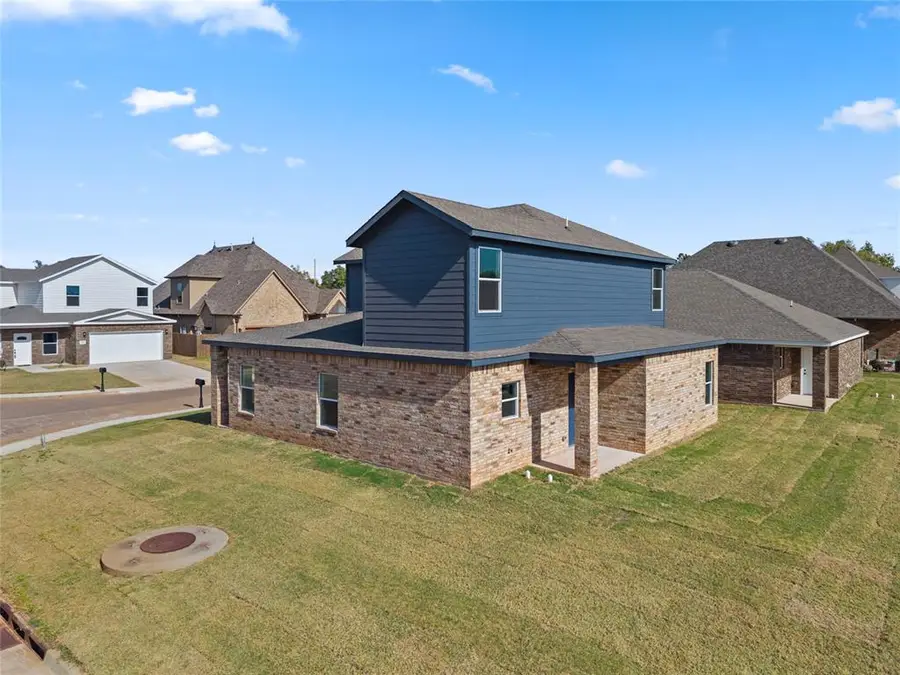 806 Venice Court, Kingfisher, OK 73750 - Image #2