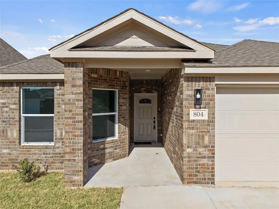 804 Chateau Court, Kingfisher, OK 73750 - Image #2