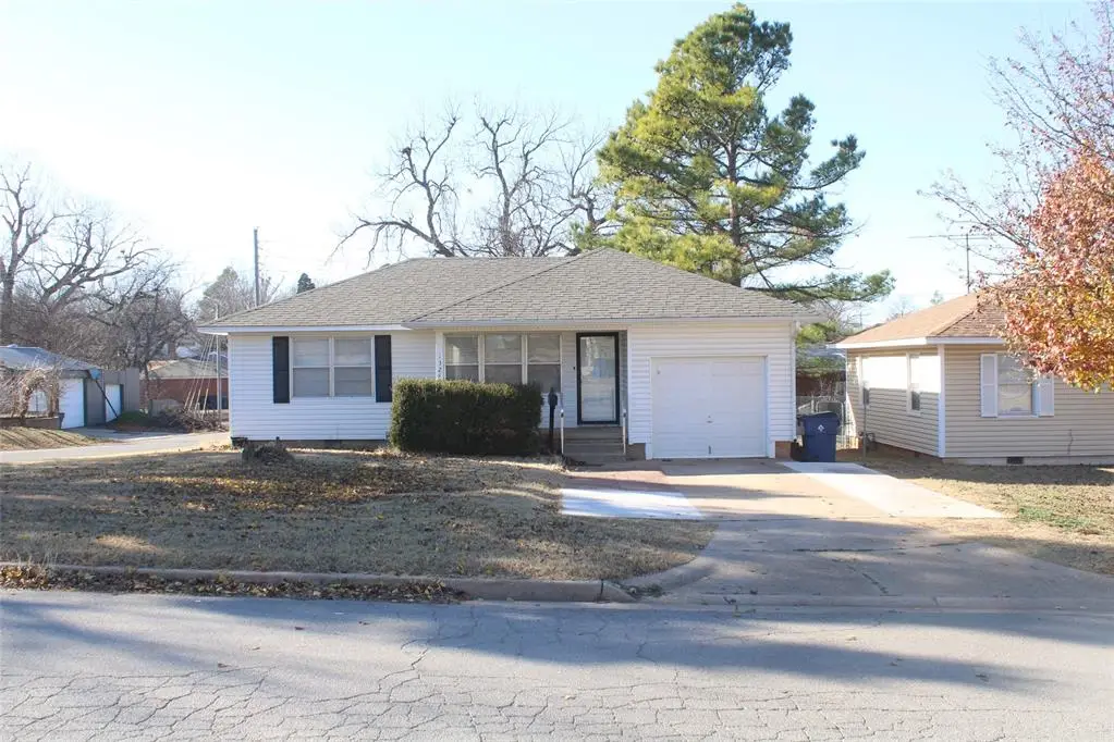 1328 S 12th Street, Chickasha, OK 73018 - #1