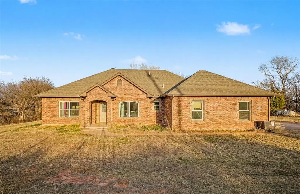 12370 Spruce Road, Lindsay, OK 73052 - Image #1