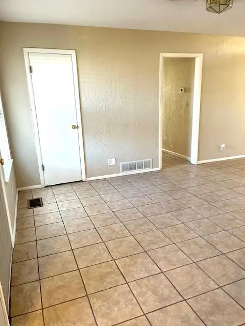 1304 N Market Street, Cordell, OK 73632 - #3