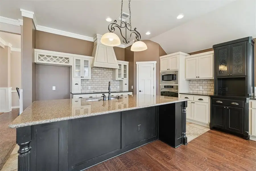 18425 Las Meninas Drive, Edmond, OK 73012 - Image #2