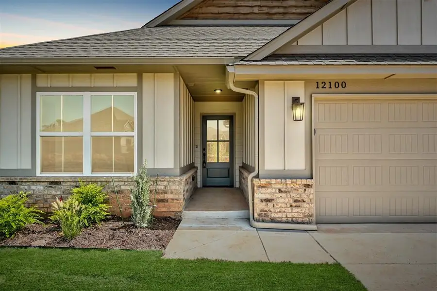 12100 Rockbed Drive, Yukon, OK 73099 - Image #2