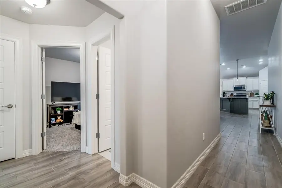 9113 Anaum Lane, Yukon, OK 73099 - Image #3