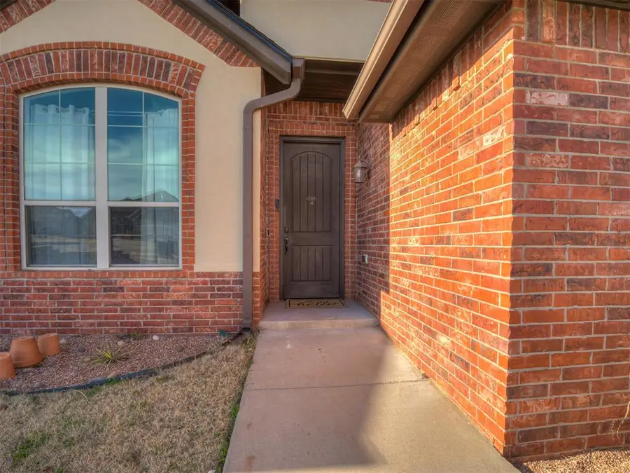 1916 Inglenook Drive, Norman, OK 73071 - Image #2