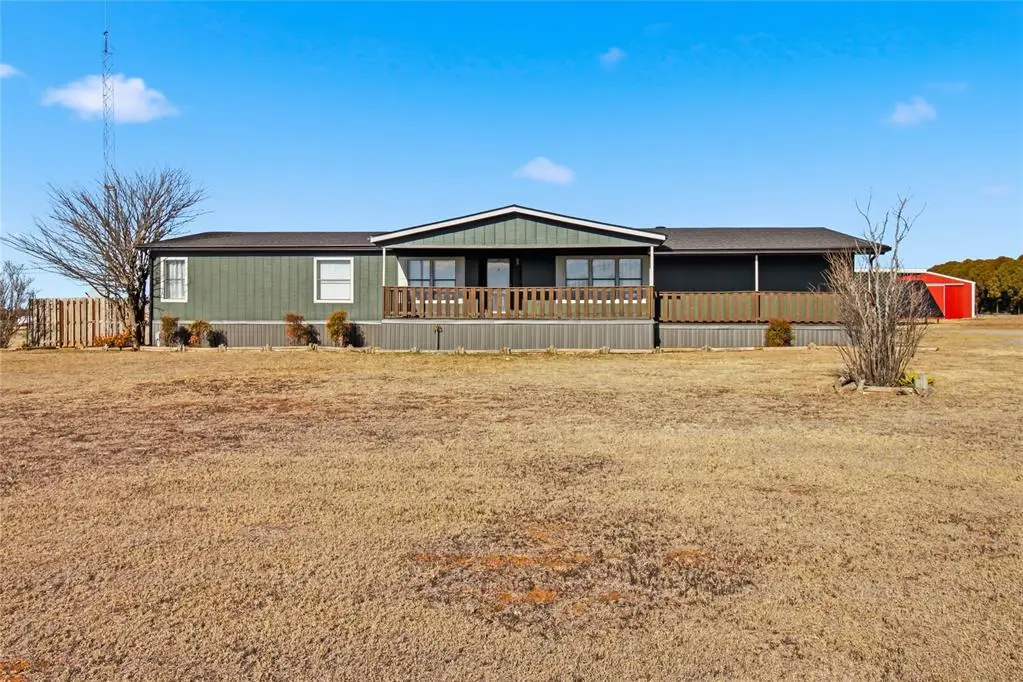 21821 E 1390 Road, Hobart, OK 73651 - Image #1