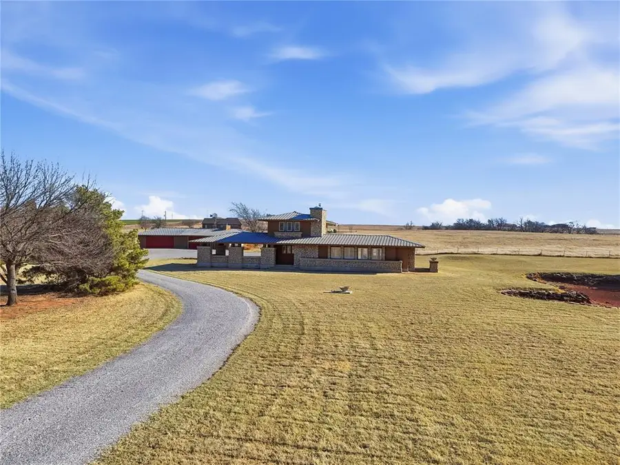 1722 N Myers Road, Apache, OK 73006 - Image #3