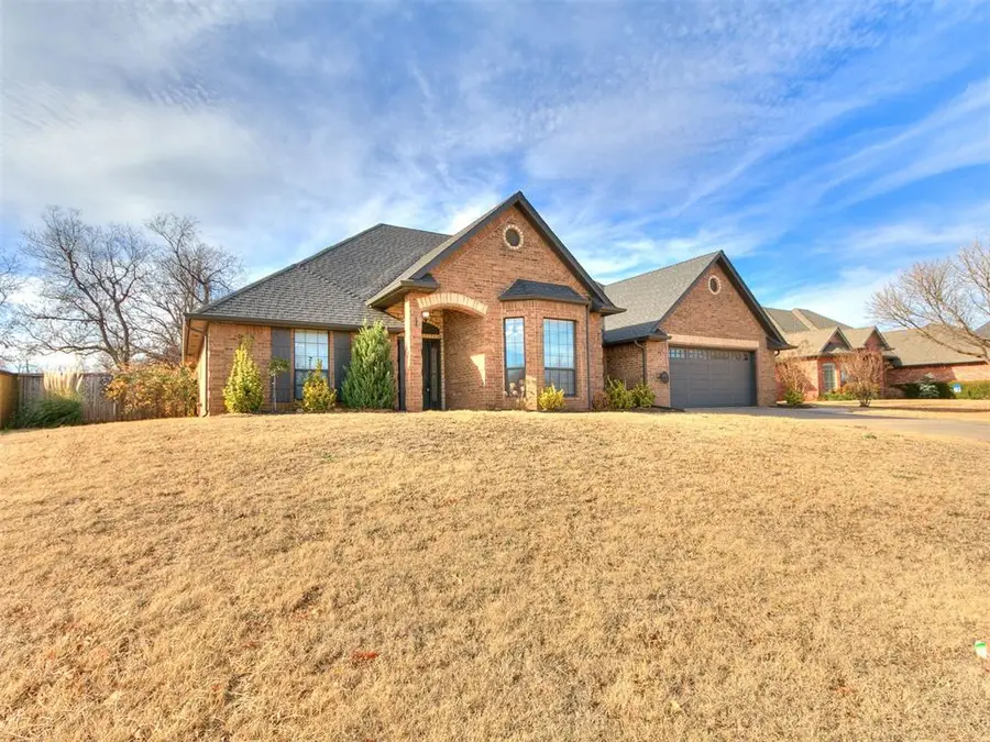 2837 Country Club Drive Drive, Chickasha, OK 73018 - Image #3