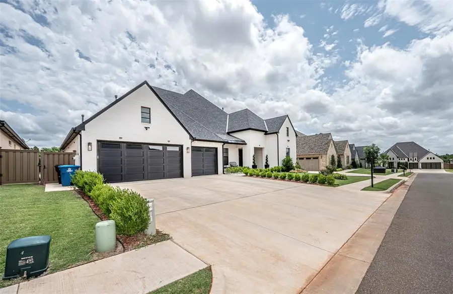 2916 Wood Thrush Way, Edmond, OK 73012 - Image #2