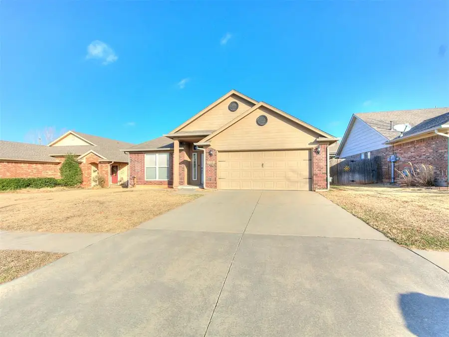 2113 SE 8th Street, Moore, OK 73160 - Image #2