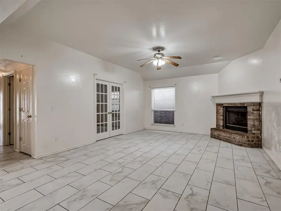 12917 Meadows Drive, Oklahoma City, OK 73120 - Image #3