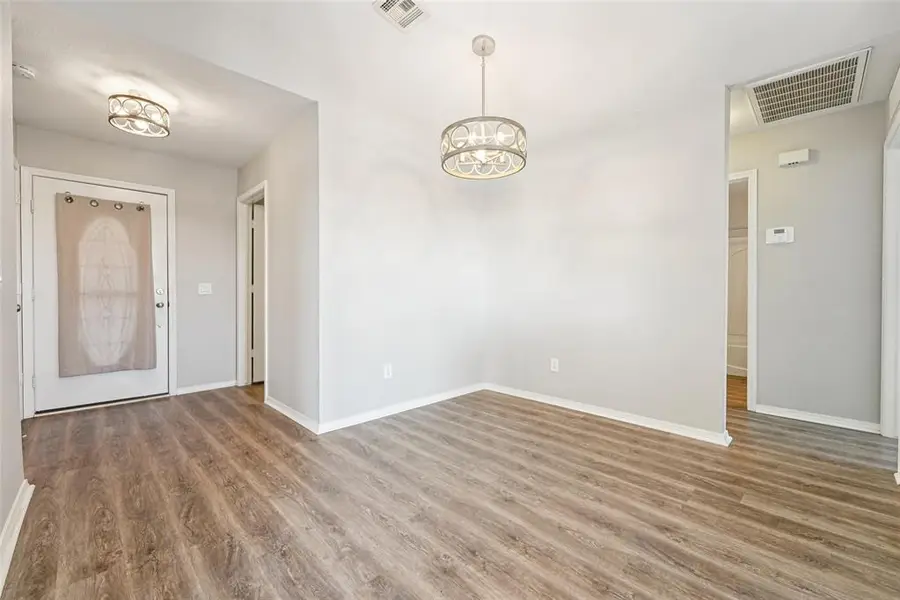 9412 Checkerbloom Drive, Oklahoma City, OK 73165 - Image #2