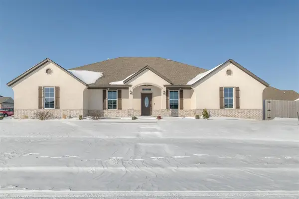 2313 E Kellan Court Terrace, Mustang, OK 73064