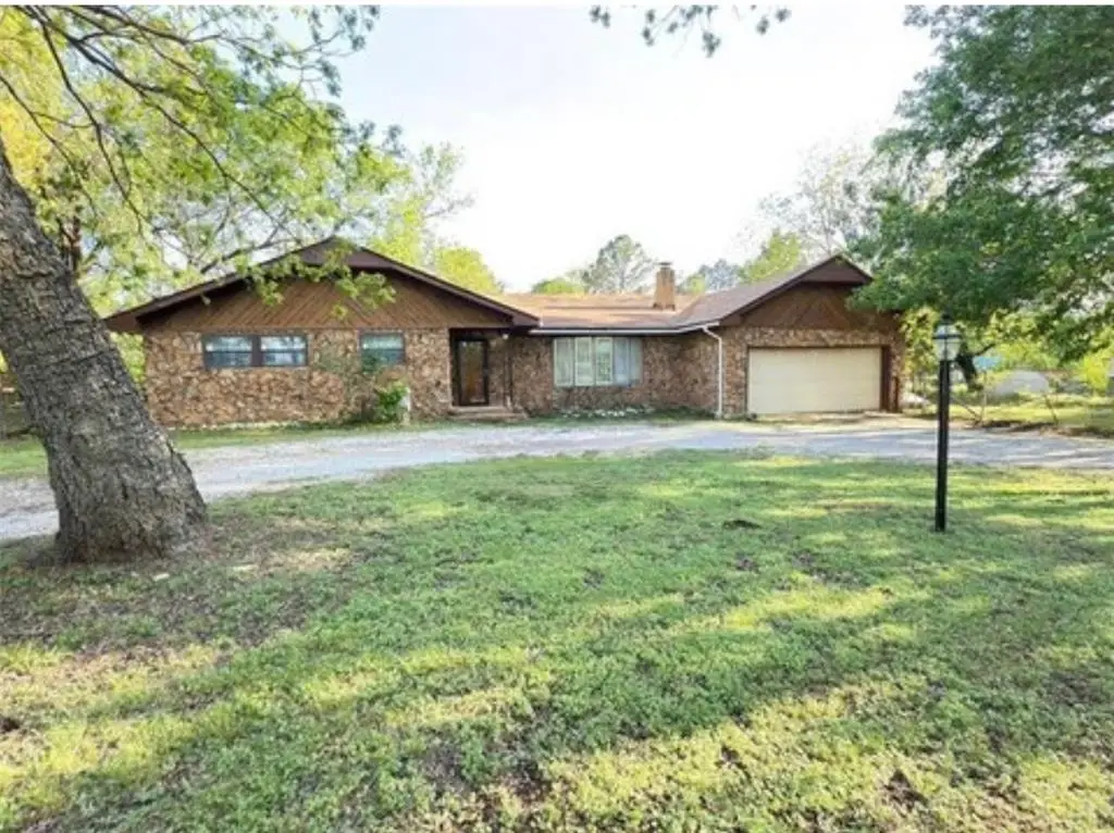 315 Noble Street, Maud, OK 74854 - Image #1