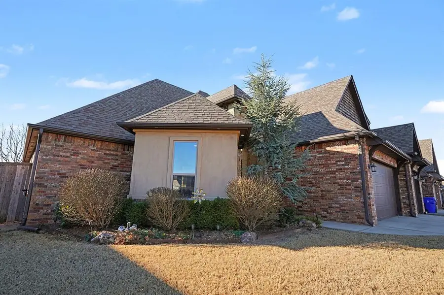 1328 Monterey Drive, Norman, OK 73072 - #3