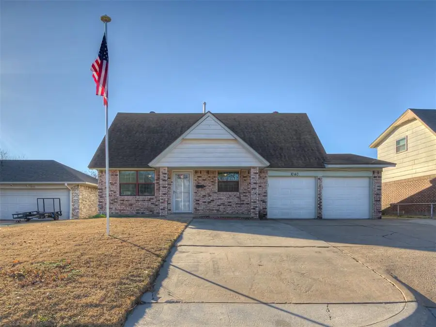 1040 SW 2nd Street, Moore, OK 73160 - Image #3