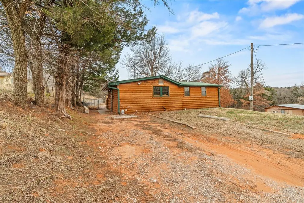 21375 E Seventh Street, Hinton, OK 73047 - Image #1