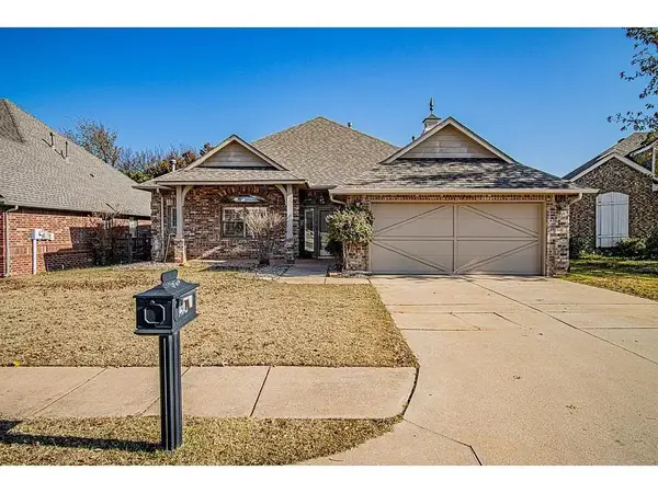2920 Longmeadow, Edmond, OK 73003