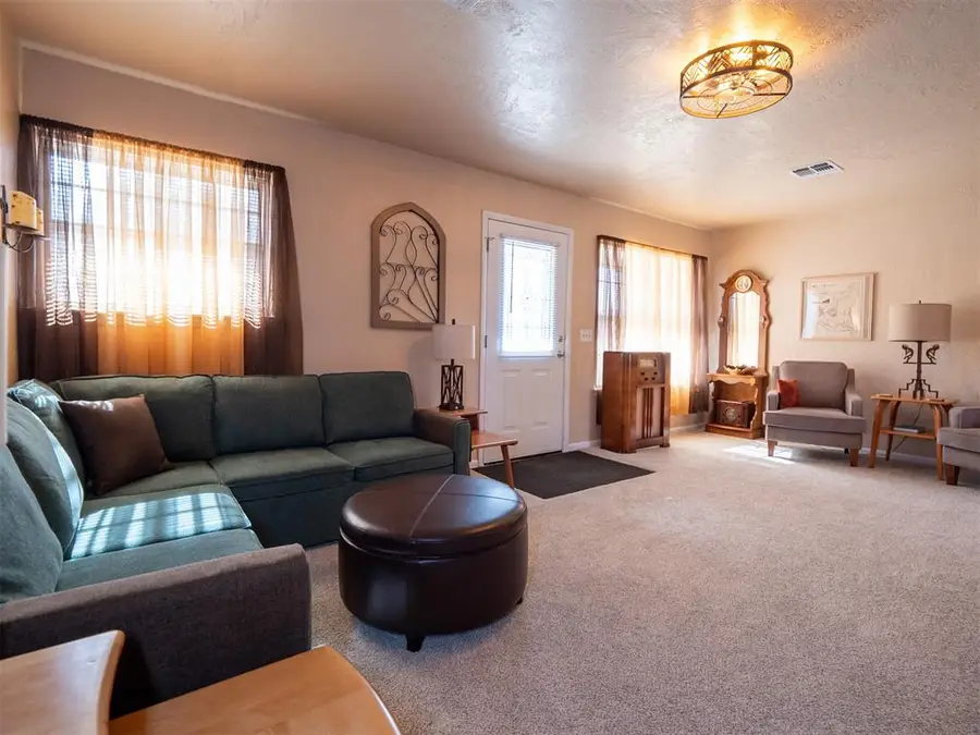 23 Ridgecrest Drive, Chickasha, OK 73018 - Image #2