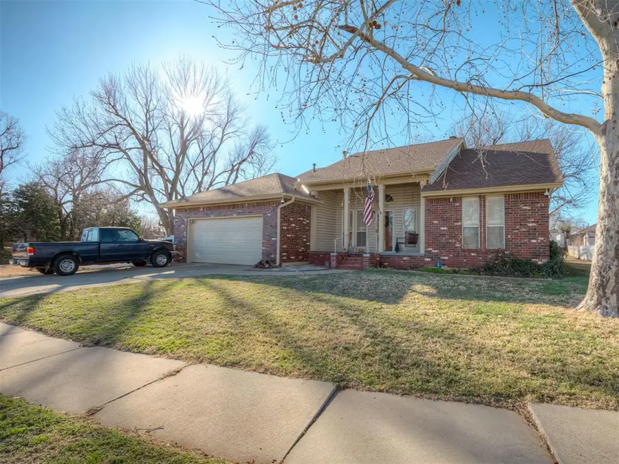 10421 Harvest Hills Road, Oklahoma City, OK 73162 - Image #2
