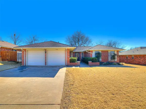 700 E 35th Street, Edmond, OK 73013