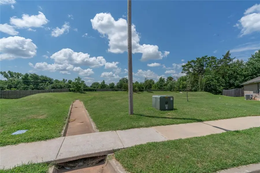 121 Saint Charles Way, Oklahoma City, OK 73130 - Image #2