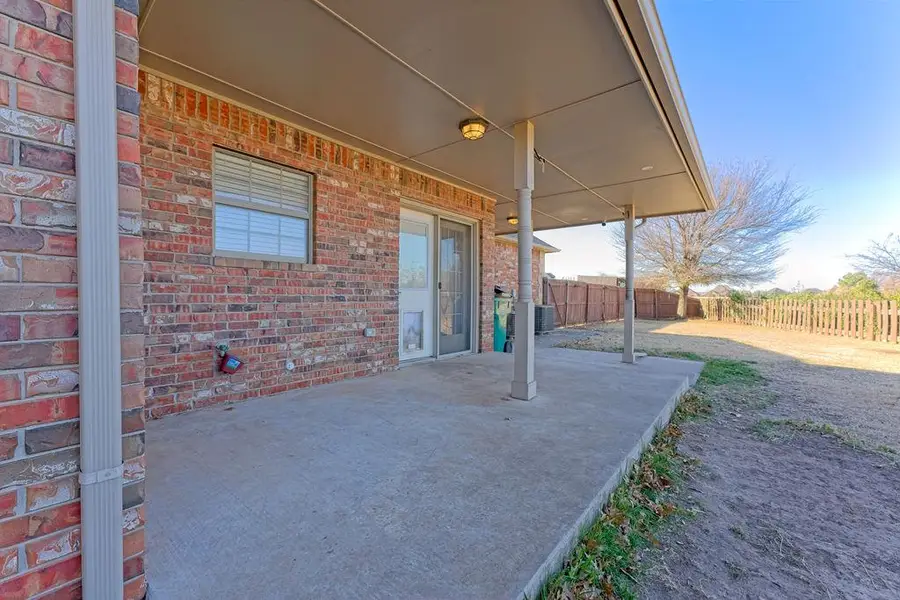 11613 NW 113th Circle, Yukon, OK 73099 - Image #3
