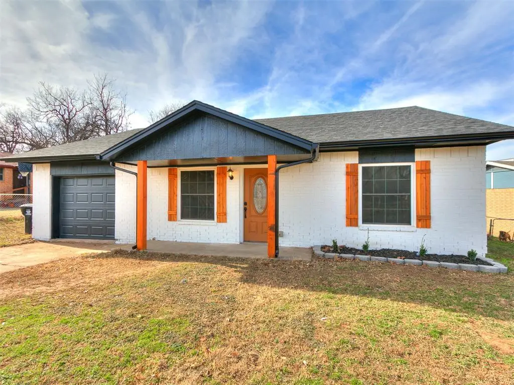 407 Jarman Drive, McLoud, OK 74851 - Image #1