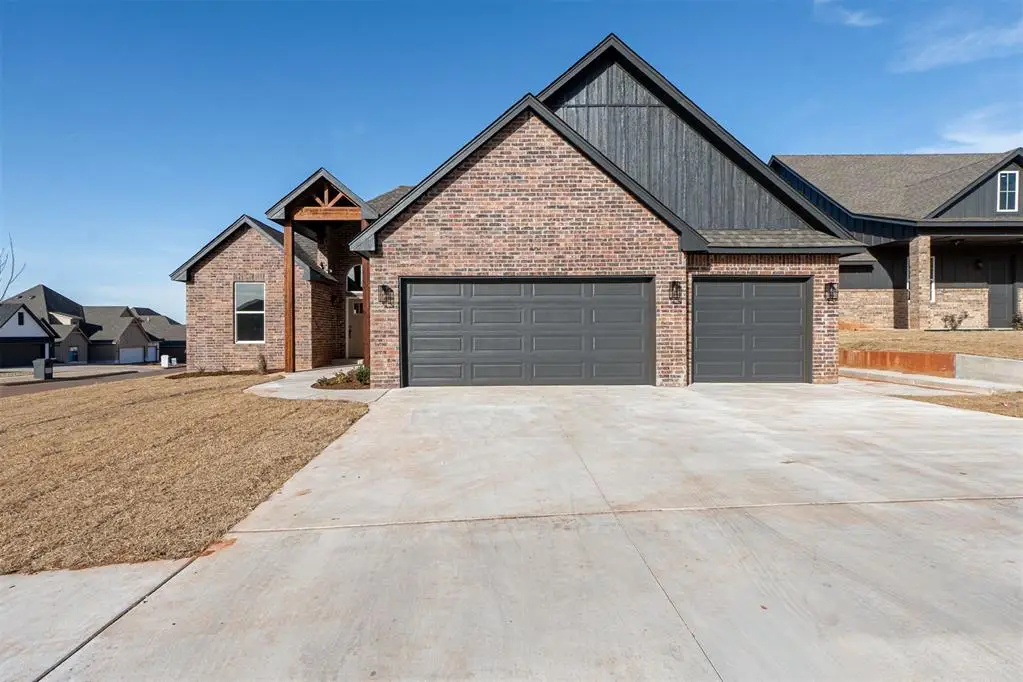 11713 Nw 102nd Street, Yukon, OK 73099 - Image #1