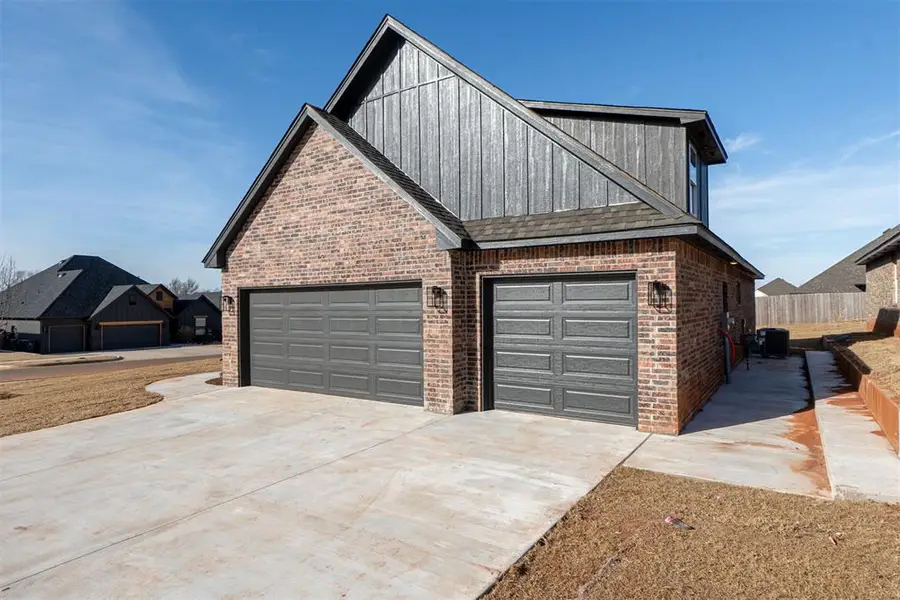 11713 Nw 102nd Street, Yukon, OK 73099 - Image #2