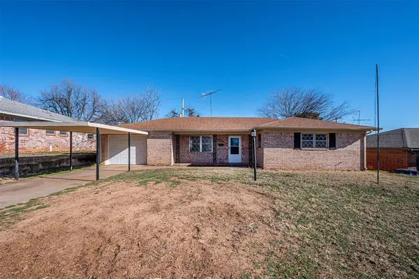 2219 S 11th Street, Chickasha, OK 73018